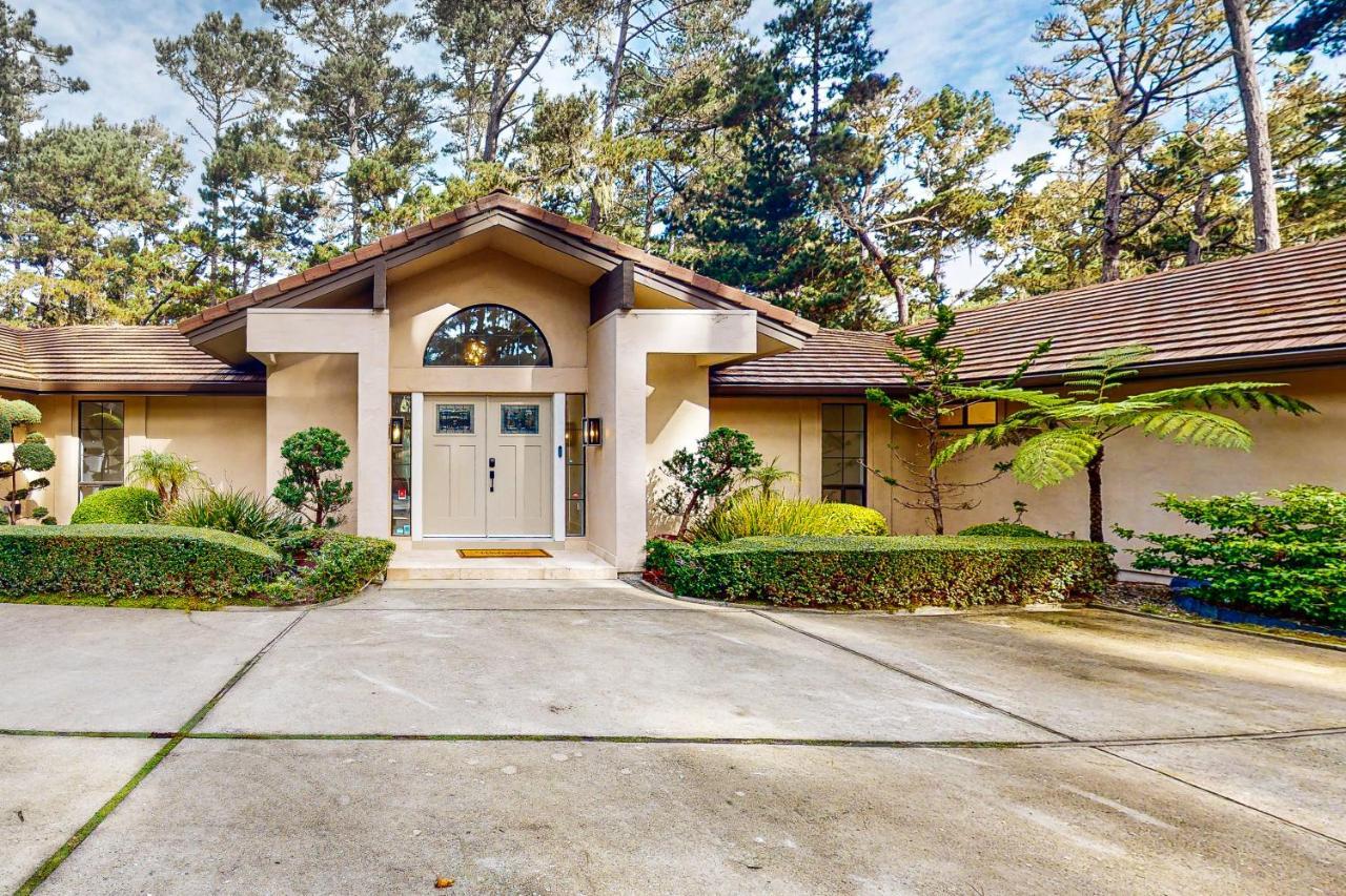 Pebble Beach Abundant Oasis Villa Exterior photo